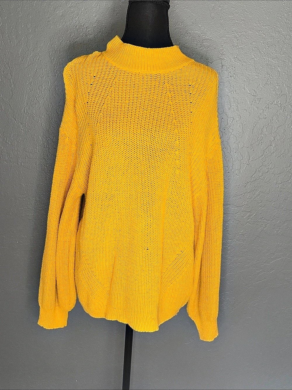 Old Navy Mustard Yellow Knit Sweater Size Medium